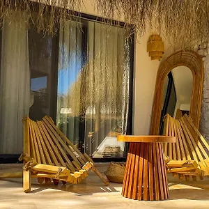 max-mirage-selimiye.aegeanhotels.net/