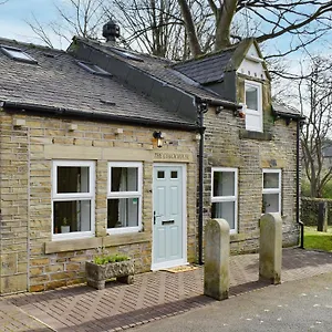 The Coach House Holiday home Halifax