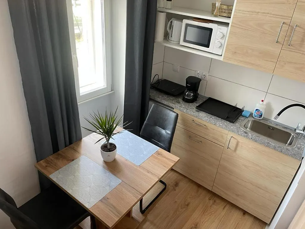 Luna Apartments Vienna 0*,